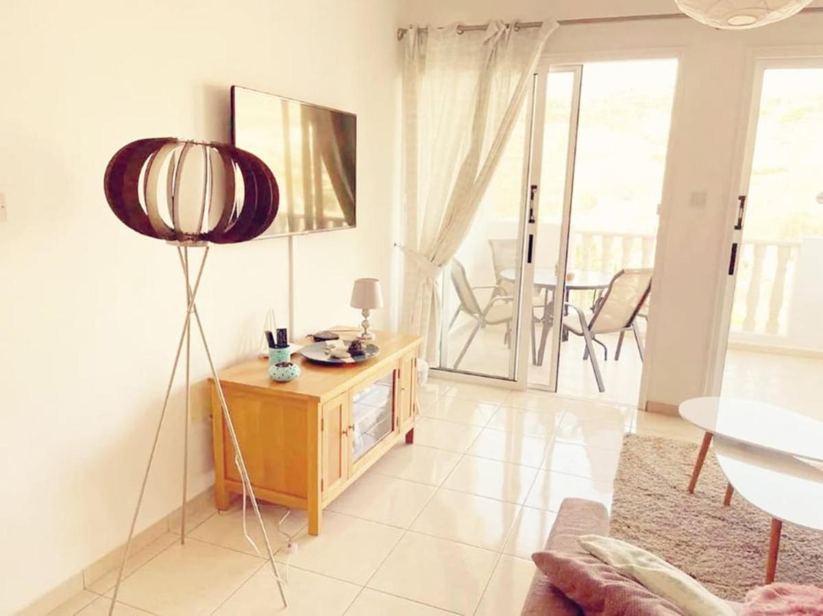 Peyia Resort Apartment エクステリア 写真
