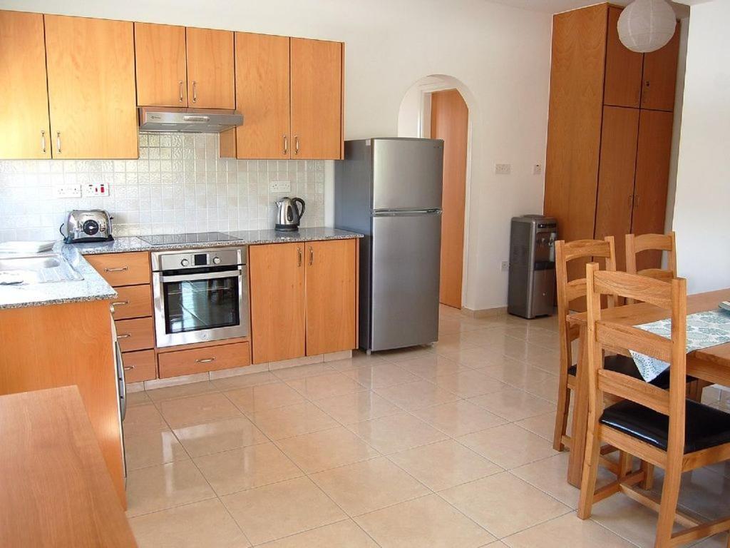 Peyia Resort Apartment エクステリア 写真