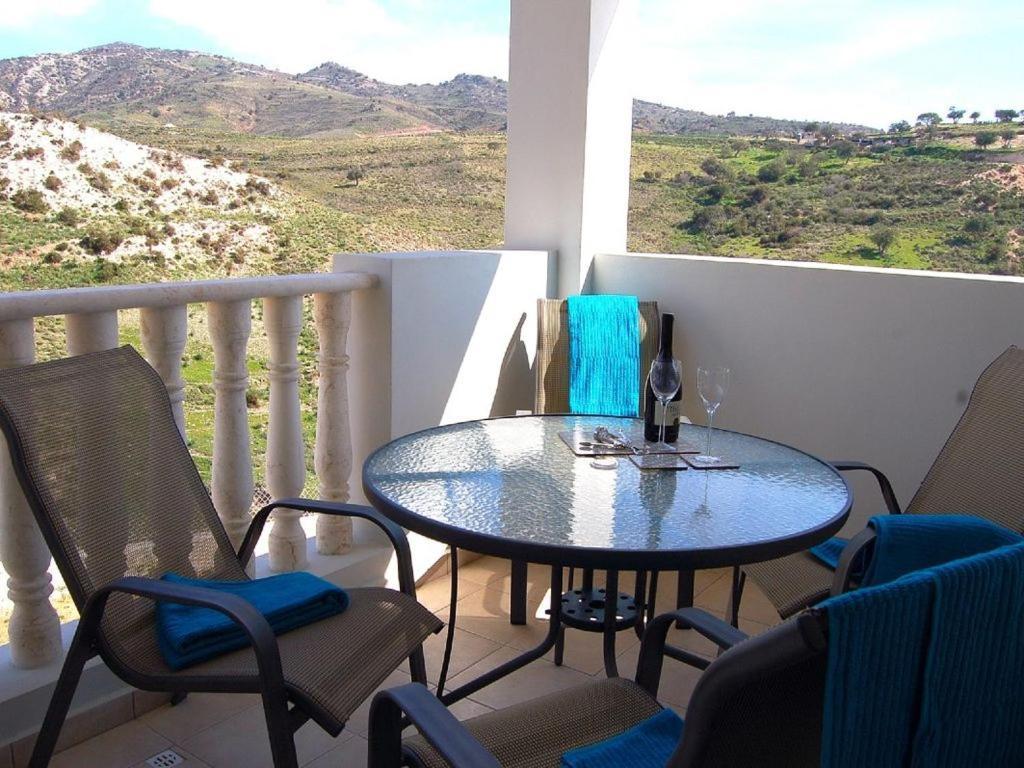 Peyia Resort Apartment エクステリア 写真