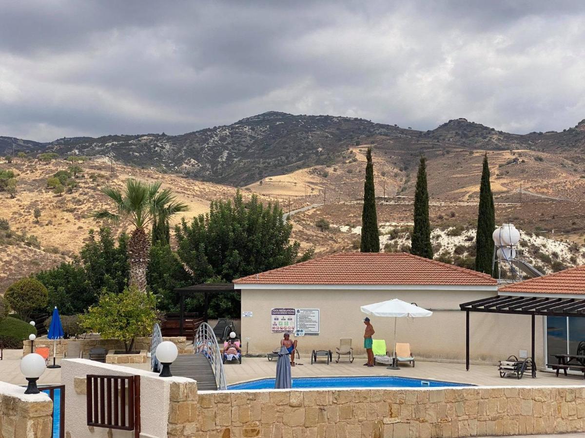 Peyia Resort Apartment エクステリア 写真