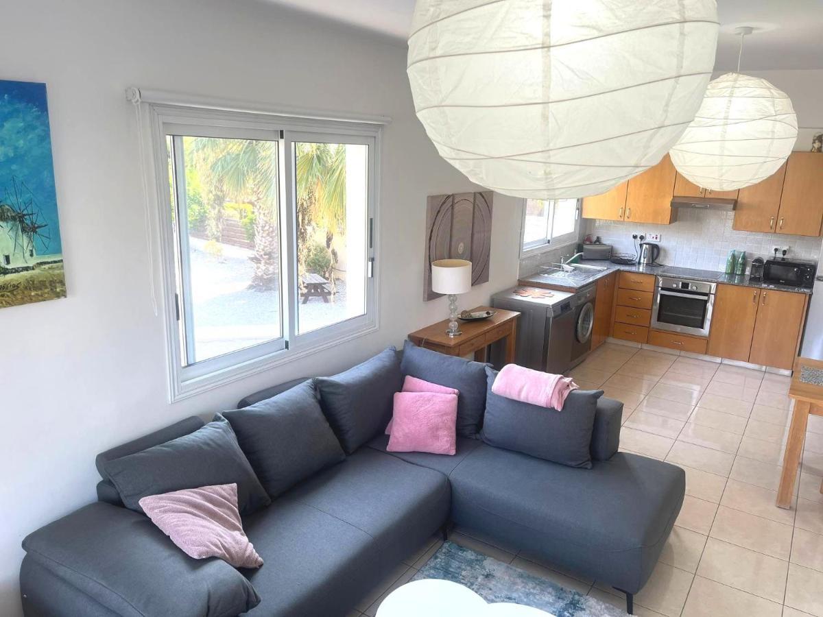 Peyia Resort Apartment エクステリア 写真